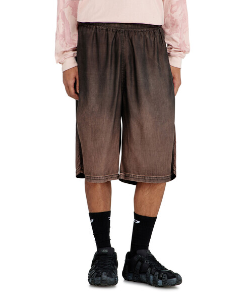 DIESEL(ディーゼル)の「メンズ デニムショートパンツ D-RODER-SHORT-S(デニムパンツ・メンズ・ブラウン系その他・LARGE/XX-LARGE/X-LARGE/SMALL/MEDIUM/X-SMALL)」の1枚目の写真