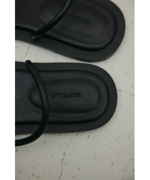 STYLEMIXER（スタイルミキサー）の「メタルモチーフフラットサンダル（サンダル・レディース・ベージュ/ブラック・SMALL/MEDIUM/LARGE）」の12枚目の写真