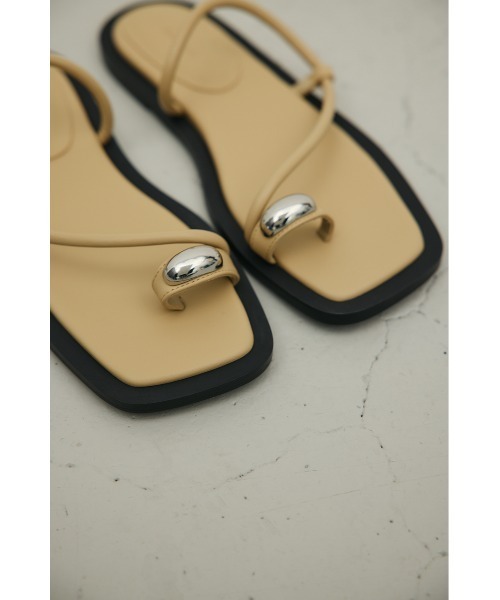 STYLEMIXER（スタイルミキサー）の「メタルモチーフフラットサンダル（サンダル・レディース・ベージュ/ブラック・SMALL/MEDIUM/LARGE）」の19枚目の写真