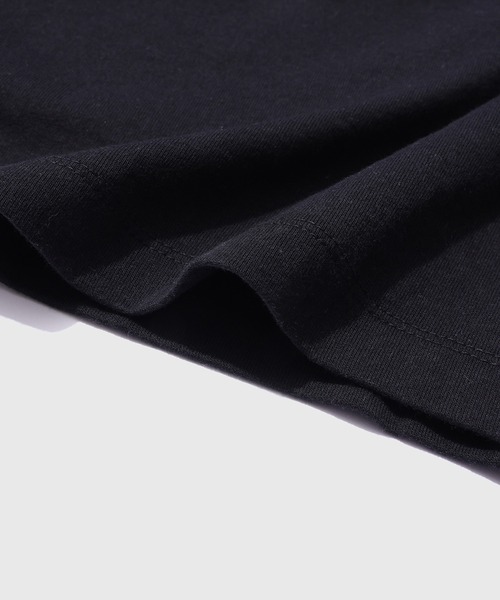 OAMC（オーエーエムシー）の「【OAMC PEACEMAKER/オーエーエムシー ピースメーカー】Oversize Tee Apple Print（Tシャツ/カットソー・メンズ・ブラック/レッド・M/S）」の8枚目の写真