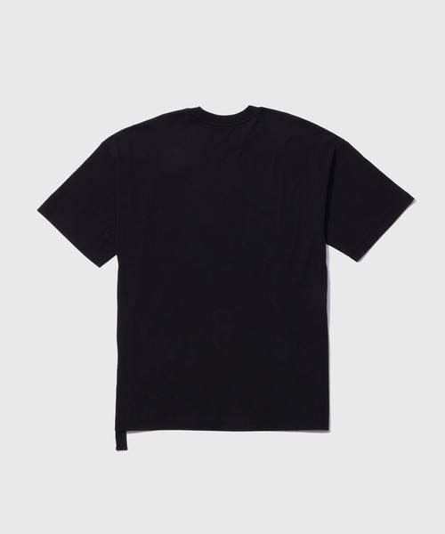 OAMC（オーエーエムシー）の「【OAMC PEACEMAKER/オーエーエムシー ピースメーカー】Oversize Tee Apple Print（Tシャツ/カットソー・メンズ・ブラック/レッド・M/S）」の9枚目の写真