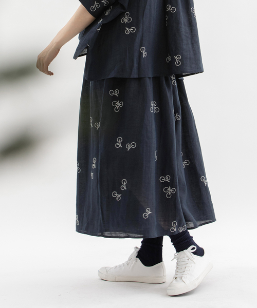 nop de nod（ノップドゥノッド）の「ラミーユーカリ刺繍キュロットスカート（その他パンツ・レディース・ピンク/ダークブラウン/ネイビー・3）」の16枚目の写真