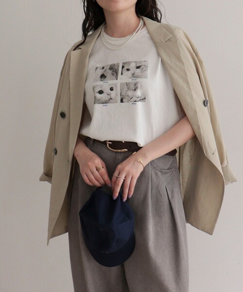 fredy emue(フレディエミュ)の「刺しゅう入りCAT PHOTO Tシャツ(Tシャツ/カットソー・レディース・ライトグレー/オフホワイト/チャコールグレー・38)」の13枚目の写真