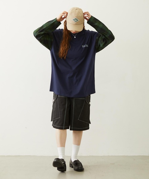 MILKFED.(ミルクフェド)の「BIG POCKET CARGO HALF SHORTS(カーゴパンツ・レディース・ベージュ/ブラック/ライトブルー・S/M)」の14枚目の写真
