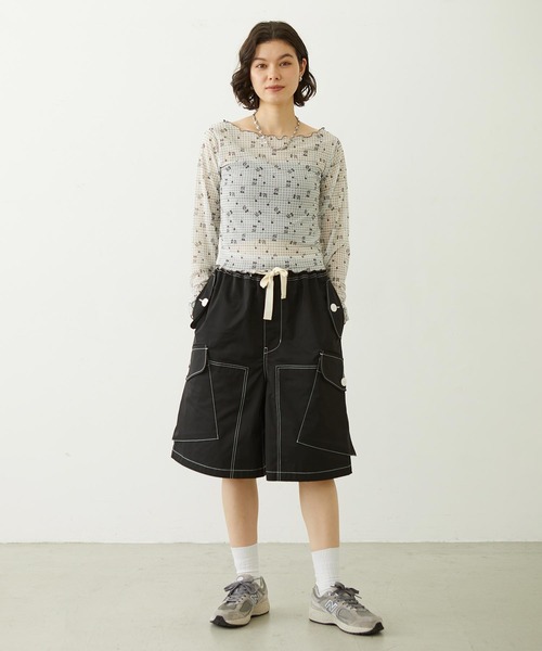 MILKFED.(ミルクフェド)の「BIG POCKET CARGO HALF SHORTS(カーゴパンツ・レディース・ベージュ/ブラック/ライトブルー・S/M)」の19枚目の写真