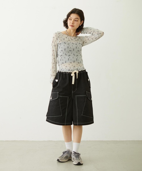 MILKFED.(ミルクフェド)の「BIG POCKET CARGO HALF SHORTS(カーゴパンツ・レディース・ベージュ/ブラック/ライトブルー・S/M)」の20枚目の写真