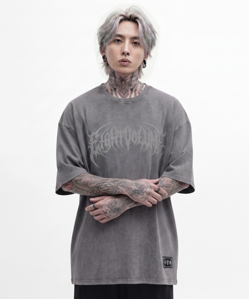 EIGHTVOLUME（エイトボリューム）の「EVメタルロゴ2ピグメント半袖Tシャツ（グレー）（Tシャツ/カットソー・メンズ・その他・MEDIUM/LARGE/X-LARGE/XX-LARGE）」の2枚目の写真