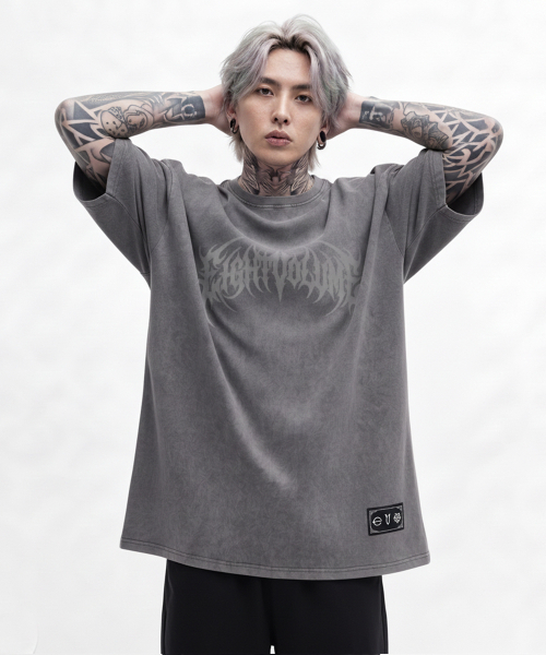 EIGHTVOLUME（エイトボリューム）の「EVメタルロゴ2ピグメント半袖Tシャツ（グレー）（Tシャツ/カットソー・メンズ・その他・MEDIUM/LARGE/X-LARGE/XX-LARGE）」の3枚目の写真
