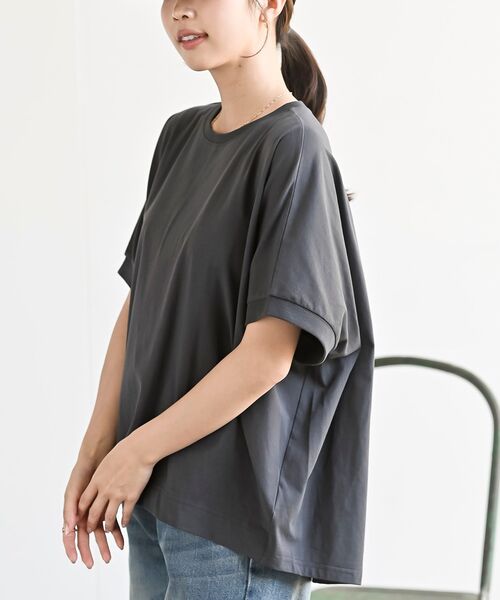 rps（アールピーエス）の「接触冷感ドルマンＴ（Tシャツ/カットソー・レディース・ブルー/チャコールグレー/ブラック/オフホワイト・フリー）」の18枚目の写真