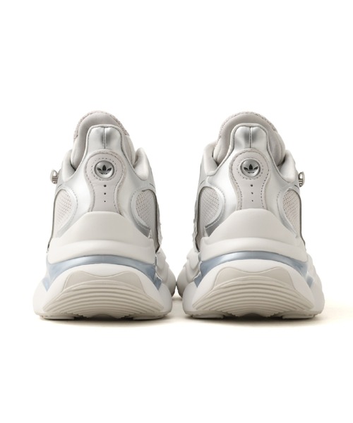 adidas（アディダス）の「adidas OZVENUZ W / アディダス オズヴィーナス W（スニーカー・レディース・シルバー・22.5cm/23.0cm/23.5cm/24.0cm/24.5cm/25.0cm）」の5枚目の写真