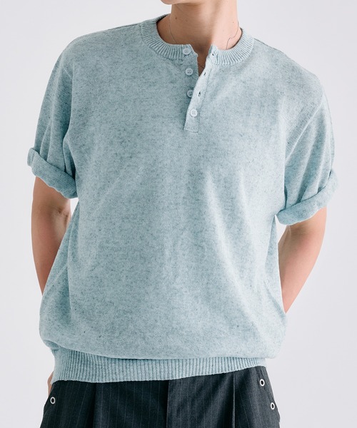 Adoon plain(アドーンプレーン)の「MELANGE HENRY NECK SUMMER KNIT / メランジヘンリーネックサマーニットT(Tシャツ/カットソー・メンズ・チャコールグレー/ライトブルー/アイボリー・LARGE/MEDIUM)」の4枚目の写真