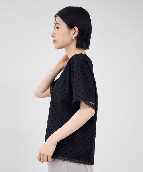 Mac-House(マックハウス)の「【Idnes / イドネス】フロッキードットチュール レイヤード Tシャツ(Tシャツ/カットソー・レディース・ブラウン/オフホワイト/ブラック・FREE)」の5枚目の写真