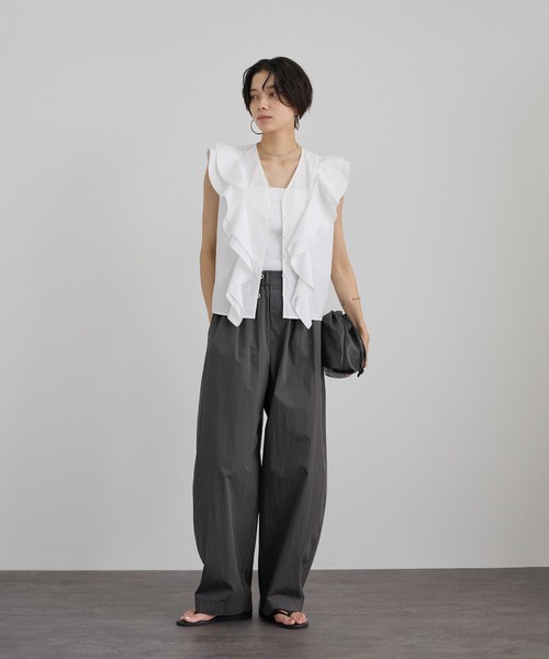 SALON adam et rope'(サロン アダム エ ロペ)の「【W S(ドゥーブル)】ソフトレザードロストミニバッグ(ショルダーバッグ・レディース・ブラック/ダークブラウン・FREE)」の13枚目の写真