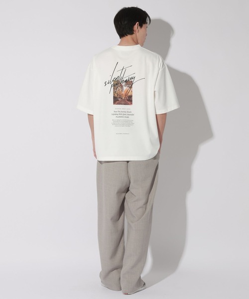 LAKOLE(ラコレ)の「Bフォト筆記プリントT / 672889(Tシャツ/カットソー・メンズ・ホワイト/ブルー・MEDIUM/LARGE)」の5枚目の写真