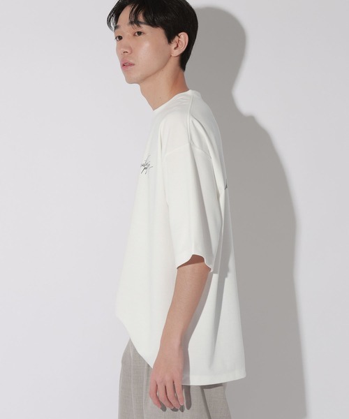 LAKOLE(ラコレ)の「Bフォト筆記プリントT / 672889(Tシャツ/カットソー・メンズ・ホワイト/ブルー・MEDIUM/LARGE)」の7枚目の写真