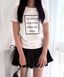 スクエアフレームテキストショート丈半袖Tシャツ