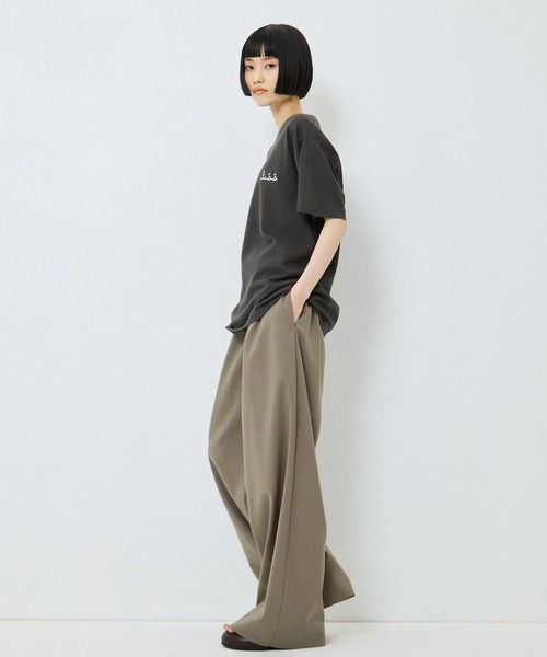 TOGA PULLA（トーガ　プルラ）の「【TOGA PULLA/トーガプルラ】Studs T-shirt with back print/スタッズTシャツウィズバックプリント（Tシャツ/カットソー・レディース・ダークグレー・M/S）」の4枚目の写真