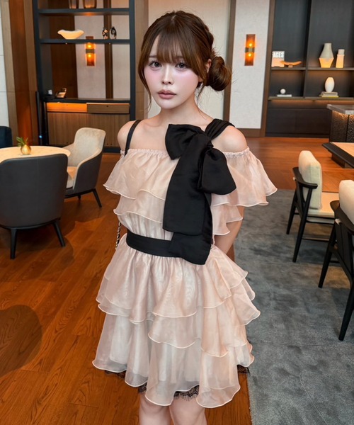 one after another NICE CLAUP(ワンアフターアナザーナイスクラップ)の「4wayウエストリボンフリルミニワンピース(ワンピース・レディース・ホワイト系その他/ピンクベージュ/チャコールグレー・FREE)」の19枚目の写真