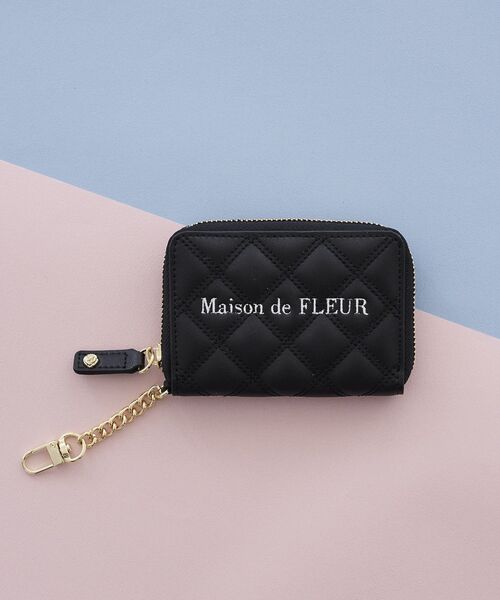 Maison de FLEUR(メゾンドフルール)の「スクエアキルティングコインケース(コインケース・レディース・ピンク/ブラック・FREE)」の1枚目の写真