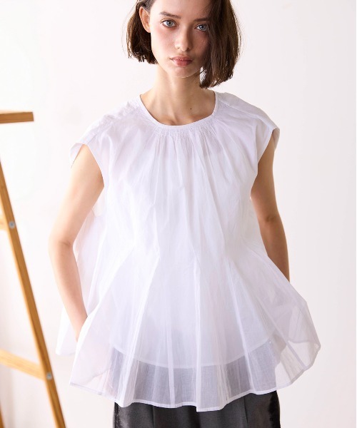 Marilyn Moon(マリリンムーン)の「sheer starched cotton godet blouse(シャツ/ブラウス・レディース・オフホワイト/ブラック/オリーブ・FREE)」の5枚目の写真
