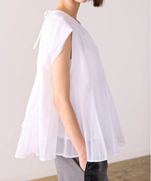 Marilyn Moon(マリリンムーン)の「sheer starched cotton godet blouse(シャツ/ブラウス・レディース・オフホワイト/ブラック/オリーブ・FREE)」の7枚目の写真