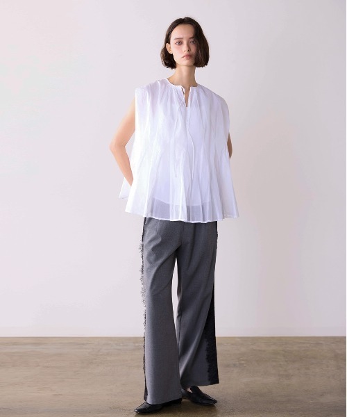 Marilyn Moon(マリリンムーン)の「sheer starched cotton godet blouse(シャツ/ブラウス・レディース・オフホワイト/ブラック/オリーブ・FREE)」の10枚目の写真