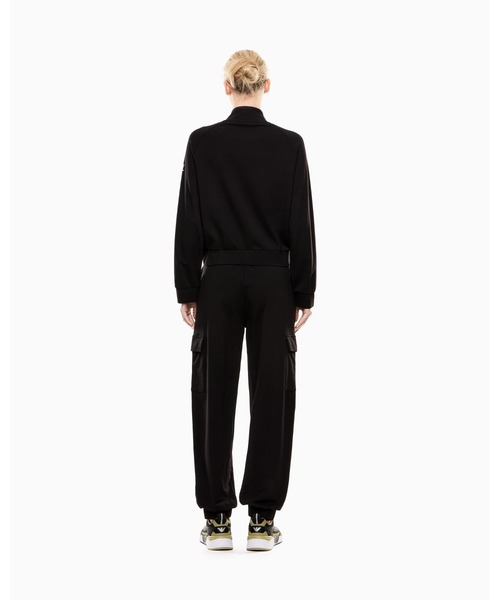 EMPORIO ARMANI EA7（エンポリオアルマーニイーエーセブン）の「<オンライン限定>【エンポリオ アルマーニ EA7】トラックスーツ ストレッチコットン カーゴパンツタイプ（セットアップ・レディース・ブラック/カーキ・X-SMALL/SMALL/LARGE/MEDIUM）」の6枚目の写真