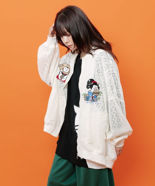 ScoLar(スカラー)の「362126:招きタイネコ×はんなりクマ 刺繍レースブルゾン(ブルゾン・レディース・ブラック/アイボリー・M)」の12枚目の写真