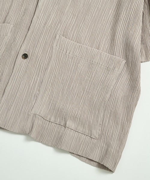 STUDIOUS(ステュディオス)の「【STUDIOUS】Silky Pleats Open Shirts / シルキープリーツオープンシャツ / 伸縮素材 / 接触冷感(シャツ/ブラウス・メンズ・グレイッシュベージュ/ブラック/ブルー・2/1)」の9枚目の写真