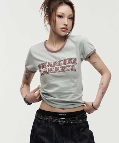 LANARCHIVE（ランアーカイブ）の「[0141] レタリングアップリケウーマンリンガーティーシャツ - ダスティミント（Tシャツ/カットソー・レディース・モスグリーン・FREE）」の5枚目の写真