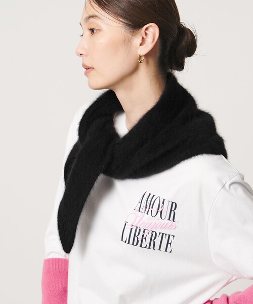 UNITED ARROWS(ユナイテッドアローズ)の「フォックスカシミヤ トライアングル ストール(ストール/ショール・レディース・オフホワイト/ブラック/ダークグレー・FREE)」の10枚目の写真