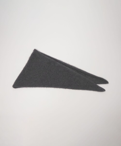 UNITED ARROWS(ユナイテッドアローズ)の「フォックスカシミヤ トライアングル ストール(ストール/ショール・レディース・オフホワイト/ブラック/ダークグレー・FREE)」の22枚目の写真
