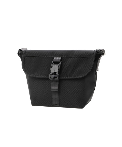 Manhattan Portage BLACK LABEL(マンハッタンポーテージ ブラックレーベル)の「NYLON MESSENGER BAG (XS) FZP FIDLOCK V-BUCKLE CORDURA BALLISTIC FABRIC(メッセンジャーバッグ・メンズ・ブラック・X-SMALL)」の1枚目の写真