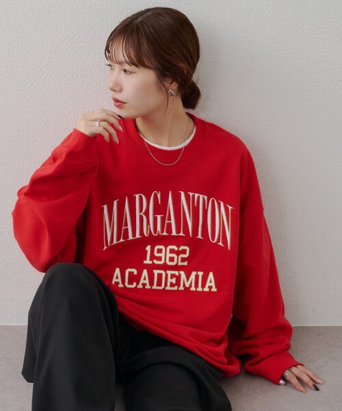DISCOAT(ディスコート)の「【Enlude】ヒビワレカレッジロゴスウェット《WEB限定カラーあり》(Tシャツ/カットソー・レディース・レッド/ダークグリーン/ベージュ/ライトベージュ/ブラウン・FREE)」の5枚目の写真