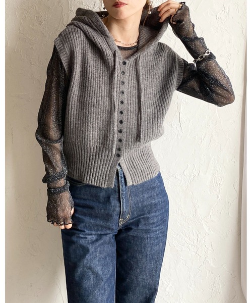 She's Closet（シーズクローゼット）の「アルパカタッチ前ボタンフード付きリブニットベスト（ベスト・レディース・レッド/ブラウン/チャコールグレー/ブラック/アイボリー・FREE）」の7枚目の写真