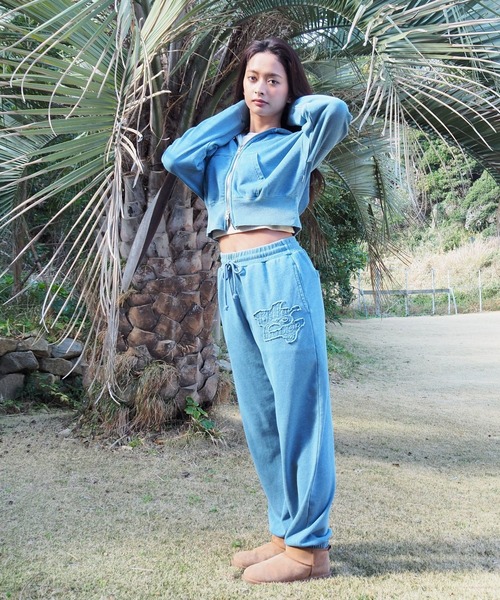 BILLABONG(ビラボン)の「BILLABONG ウィメンズ WASHED SWEAT JOGGER PANTS ロングパンツ 【2026年秋冬モデル】/ビラボンウォッシュドスウェットパンツ(セットアップ対応可)(スウェットパンツ・レディース・ライトブルー/ブラック・MEDIUM/LARGE)」の6枚目の写真