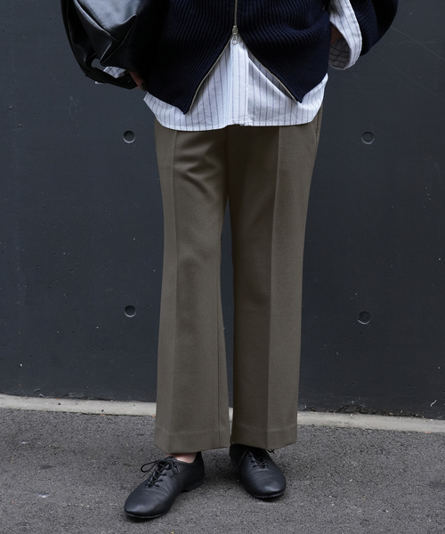 SLOBE IENA(スローブイエナ)の「スティックパンツ(スラックス・レディース・ブラック/カーキ・38/36)」の13枚目の写真