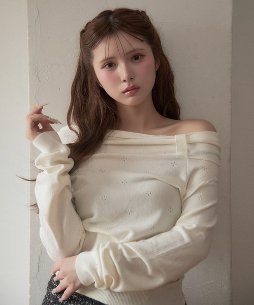 TITTY&CO.(ティティーアンドコー)の「リボンデザインオフショルニット(ニット/セーター・レディース・チャコールグレー/グレー/アイボリー・FREE)」の16枚目の写真