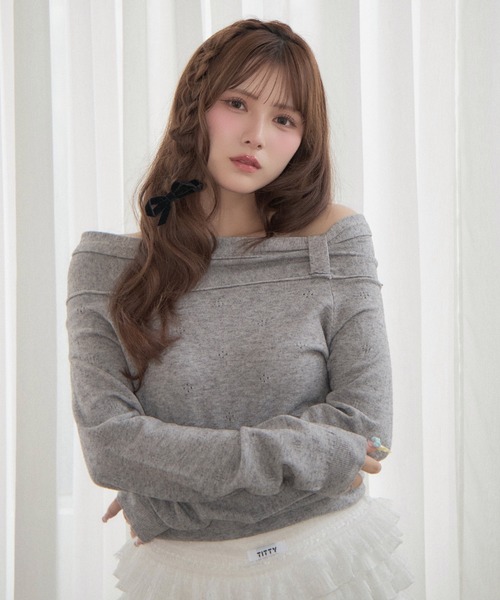 TITTY&CO.(ティティーアンドコー)の「リボンデザインオフショルニット(ニット/セーター・レディース・チャコールグレー/グレー/アイボリー・FREE)」の14枚目の写真