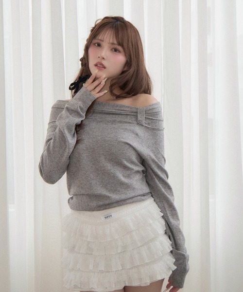 TITTY&CO.(ティティーアンドコー)の「リボンデザインオフショルニット(ニット/セーター・レディース・チャコールグレー/グレー/アイボリー・FREE)」の11枚目の写真