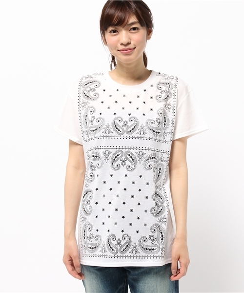 VENCEEXCHANGE(ヴァンスエクスチェンジ)の「バンダナ柄Tシャツ (Tシャツ/カットソー・レディース・ネイビー/ピンク/オリーブ/オフホワイト・MEDIUM)」の5枚目の写真