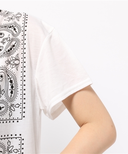 VENCEEXCHANGE(ヴァンスエクスチェンジ)の「バンダナ柄Tシャツ (Tシャツ/カットソー・レディース・ネイビー/ピンク/オリーブ/オフホワイト・MEDIUM)」の9枚目の写真