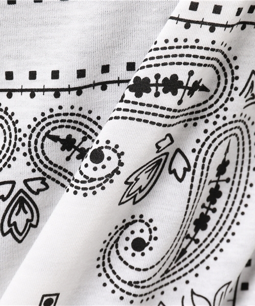 VENCEEXCHANGE(ヴァンスエクスチェンジ)の「バンダナ柄Tシャツ (Tシャツ/カットソー・レディース・ネイビー/ピンク/オリーブ/オフホワイト・MEDIUM)」の11枚目の写真