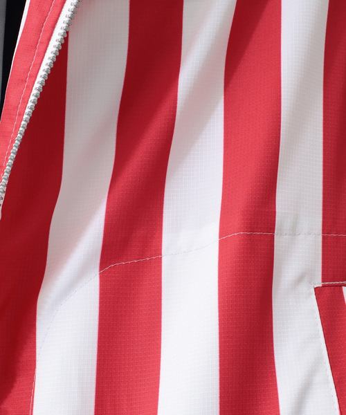 koe×THOM BROWNE（コエトムブラウン）の「[koe×THOM BROWNE]MENS HOODED JACKET（ブルゾン・メンズ・ネイビー/ストライプ・LARGE/MEDIUM/SMALL）」の9枚目の写真