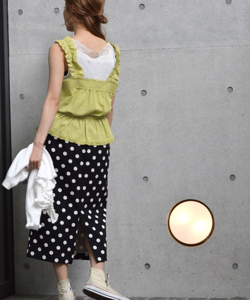 w closet（ダブルクローゼット）の「コットンレースノースリーブブラウス（シャツ/ブラウス・レディース・オフホワイト/イエロー/ブラック・FREE）」の17枚目の写真