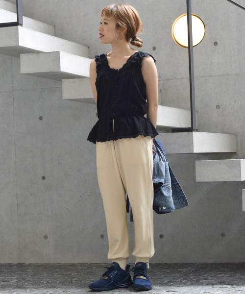 w closet（ダブルクローゼット）の「コットンレースノースリーブブラウス（シャツ/ブラウス・レディース・オフホワイト/イエロー/ブラック・FREE）」の20枚目の写真