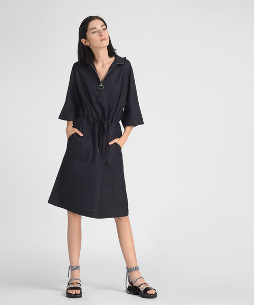 CHARLES & KEITH（チャールズ & キース）の「レースアップロープディテールサンダル / LACED UP ROPE DETAIL SANDALS（サンダル・レディース・ホワイト/ブラック・24.5cm/23.5cm/23cm/25cm）」の8枚目の写真