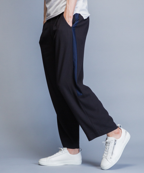 5351 POUR LES HOMMES（ゴーサンゴーイチプールオム）の「バーズアイクロップドワイドパンツ（その他パンツ・メンズ・チャコールグレー/ブラック・44/46/48）」の11枚目の写真