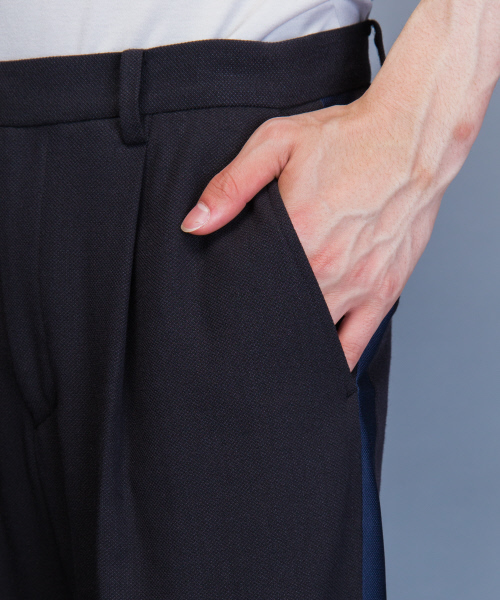 5351 POUR LES HOMMES（ゴーサンゴーイチプールオム）の「バーズアイクロップドワイドパンツ（その他パンツ・メンズ・チャコールグレー/ブラック・44/46/48）」の16枚目の写真