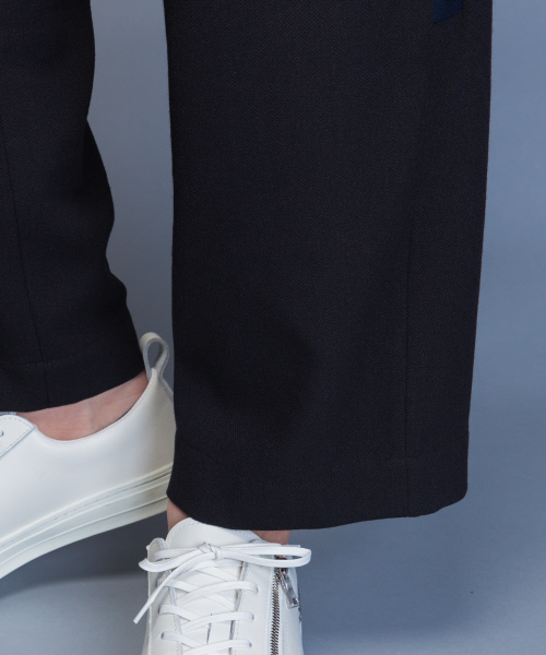 5351 POUR LES HOMMES（ゴーサンゴーイチプールオム）の「バーズアイクロップドワイドパンツ（その他パンツ・メンズ・チャコールグレー/ブラック・44/46/48）」の4枚目の写真